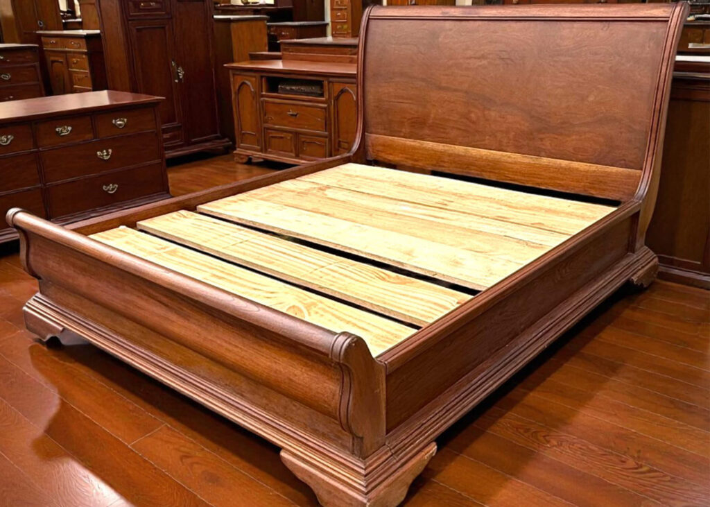 Cama matrimonial en Costa Rica