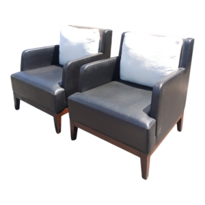 Set de butacas modernas tapizadas negras