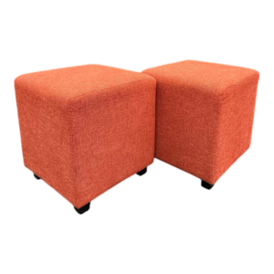 Set de puffs cuadrados tapizados